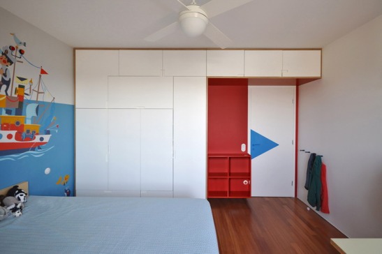 Nadja_Childrens_bedroom_Red_01_by_Yannis_Drakoulidis_med
